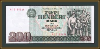  () 200  1985 P-32 (32a) UNC