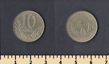  10  2000