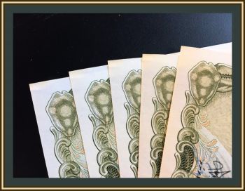  - () 2  1983 P-9 (9a) UNC